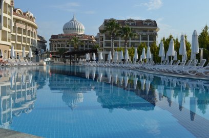 Kirman Belazur Resort & Spa