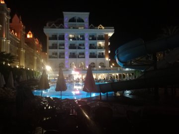 Palm World Resort & Spa Side
