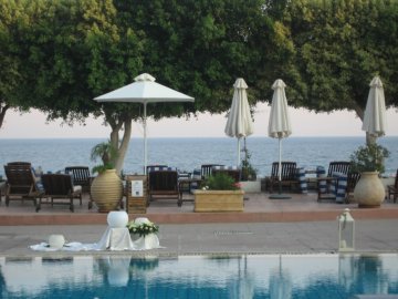 Royal Apollonia Elegant collection by Louis Hotels